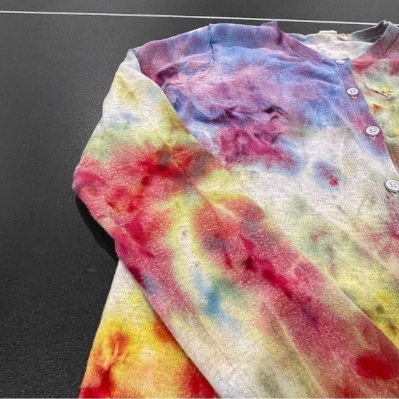 Tie dye long sleeve cotton cardigan in bright watercolor abstract pattern M - Picture 8 of 12